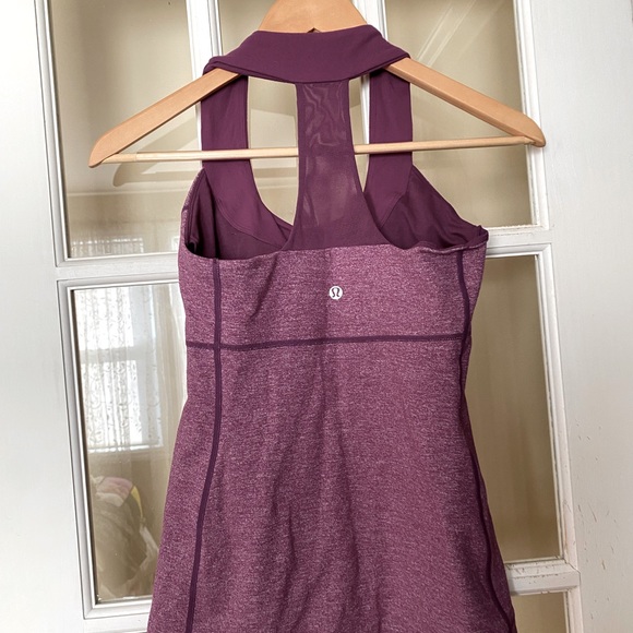 Lulu lemon scoop neck workout tank with built in bra - Picture 2 of 3